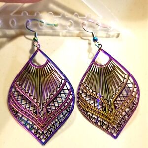 Filigree Big String Teardrop Design Earrings